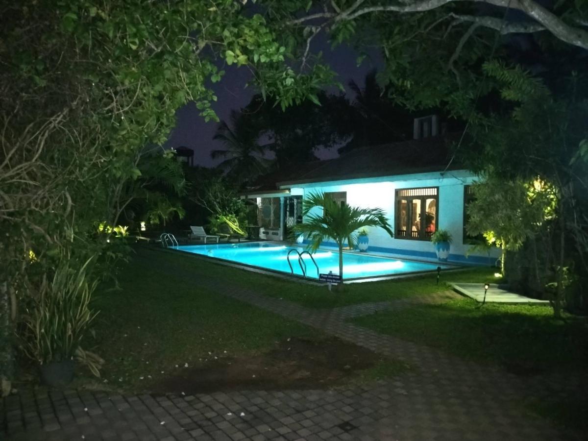 Lioni Holidays Villa Negombo Exterior foto