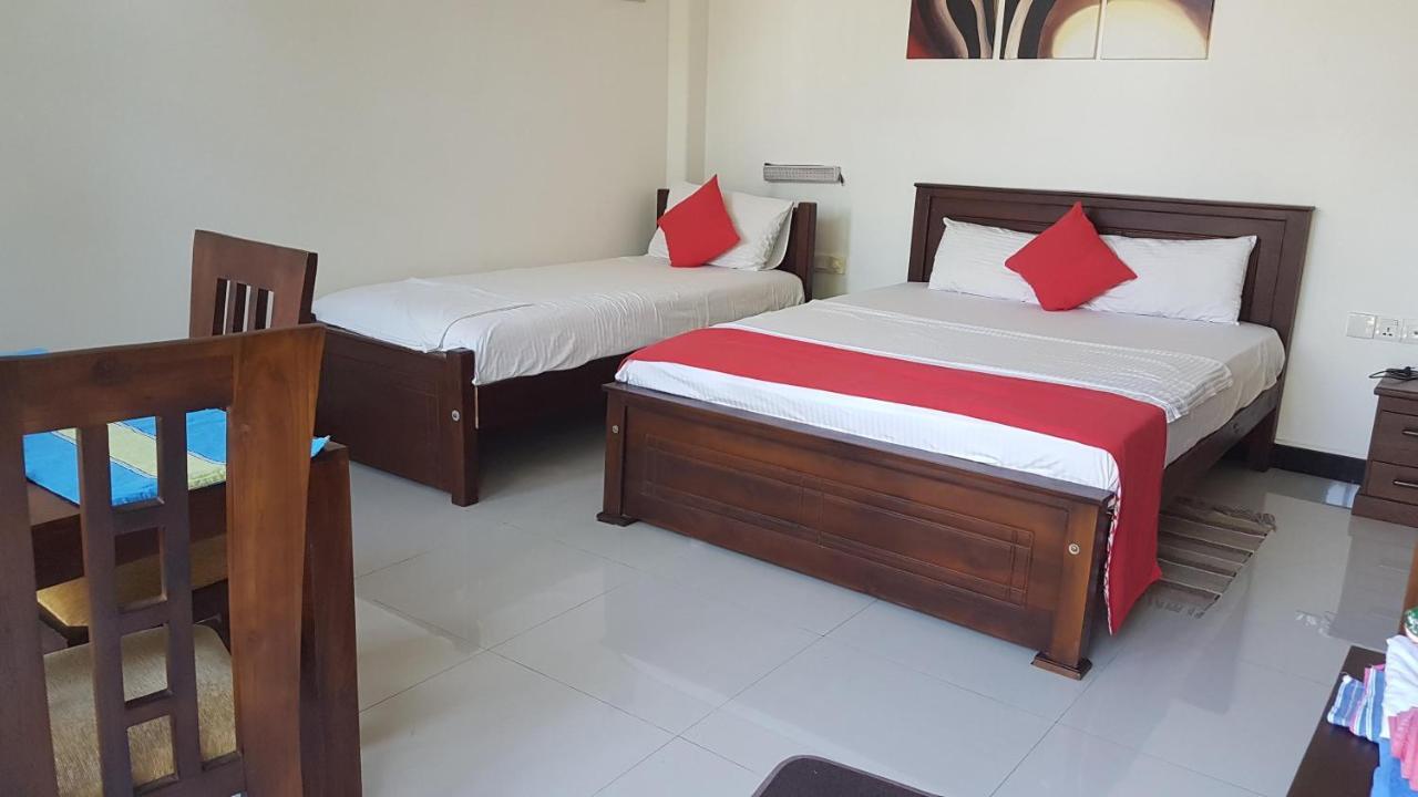 Lioni Holidays Villa Negombo Exterior foto