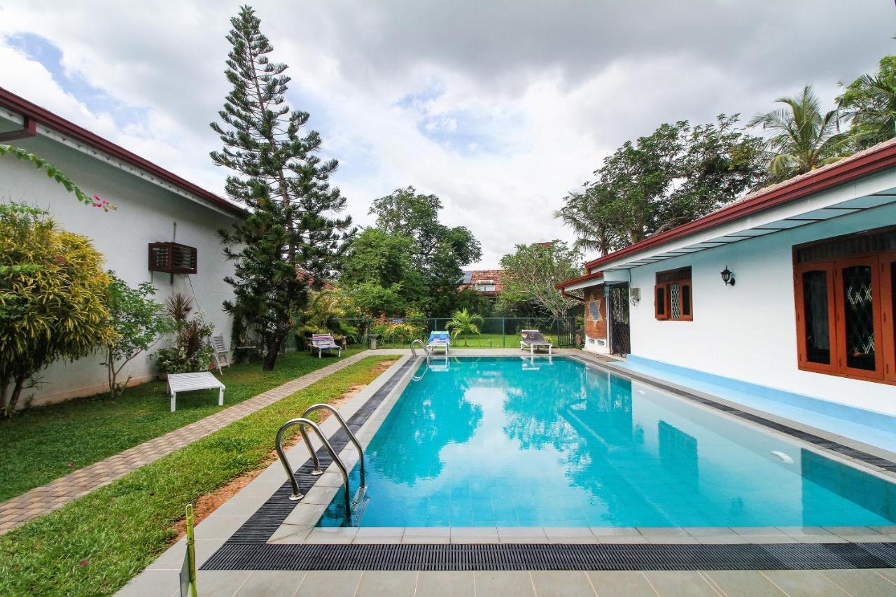 Lioni Holidays Villa Negombo Exterior foto
