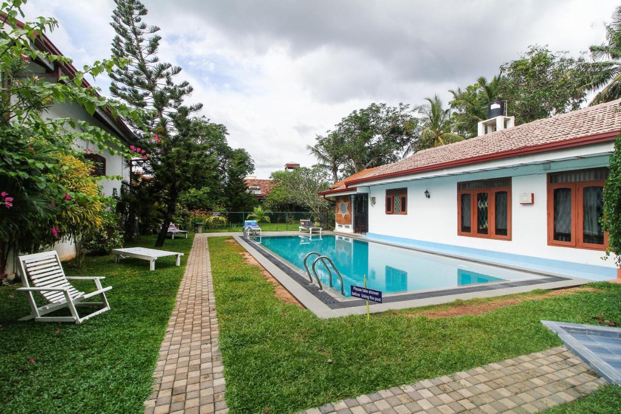 Lioni Holidays Villa Negombo Exterior foto