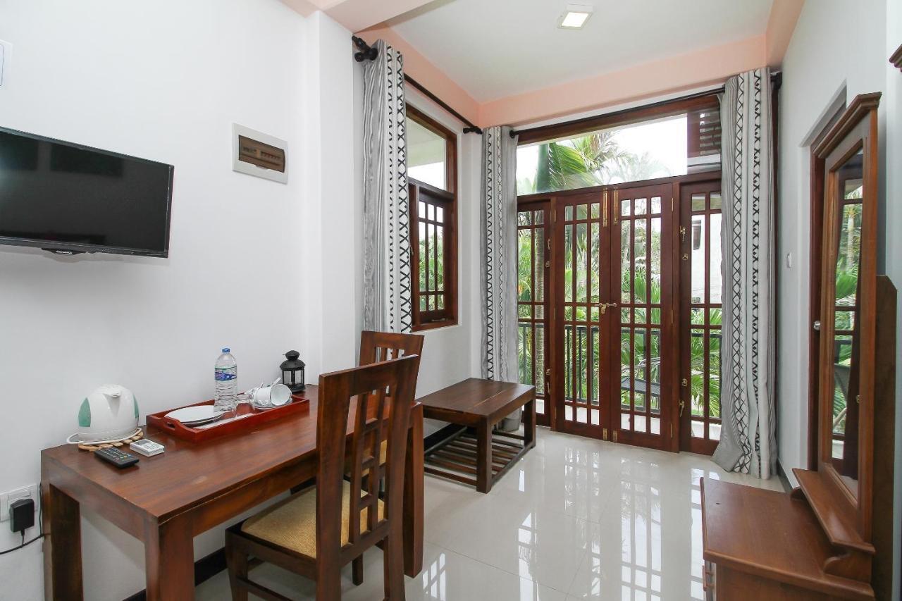 Lioni Holidays Villa Negombo Exterior foto